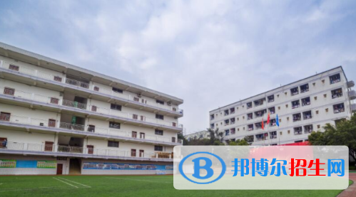 樂(lè)山市中區(qū)育賢中等職業(yè)學(xué)校2022年有哪些專業(yè)