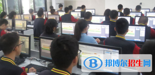 成都2022年計(jì)算機(jī)學(xué)校中專升大?？际裁? width=