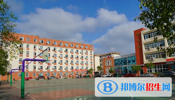 貴陽(yáng)2022年初中畢業(yè)能上什么中專學(xué)校