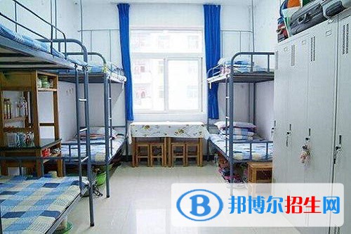 江安縣職業(yè)技術學校2022年宿舍條件