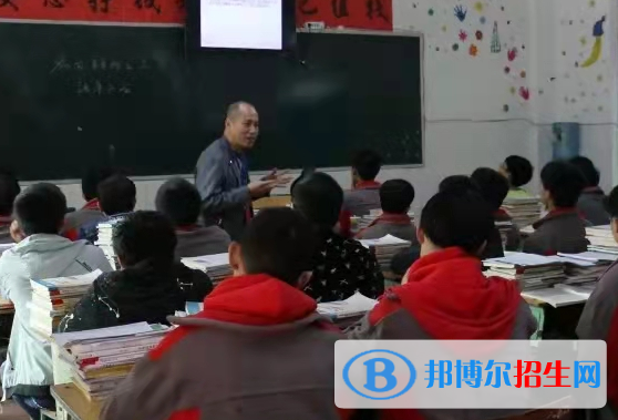 宜賓職業(yè)技術(shù)學校2022年招生錄取分數(shù)線