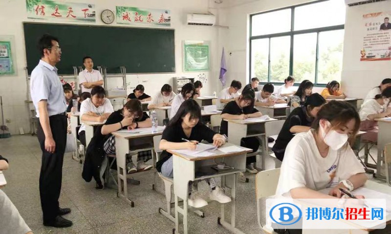 鹽城生物工程高等職業(yè)技術(shù)學(xué)校2022年報(bào)名條件、招生要求、招生對(duì)象