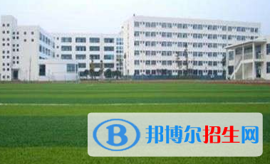南充信息工程職業(yè)學校2022年學費、收費多少