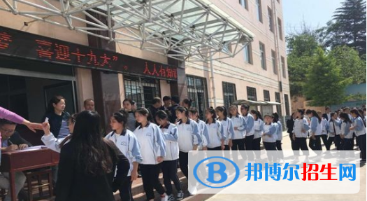 金臺職業(yè)教育中心2022年招生辦聯(lián)系電話