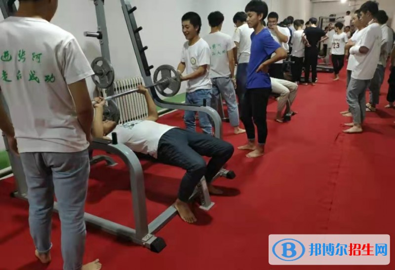 張家川縣阿拉伯語言學(xué)校2022年學(xué)費(fèi)、收費(fèi)多少