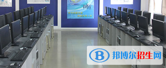 成都2022年計(jì)算機(jī)學(xué)校多少錢