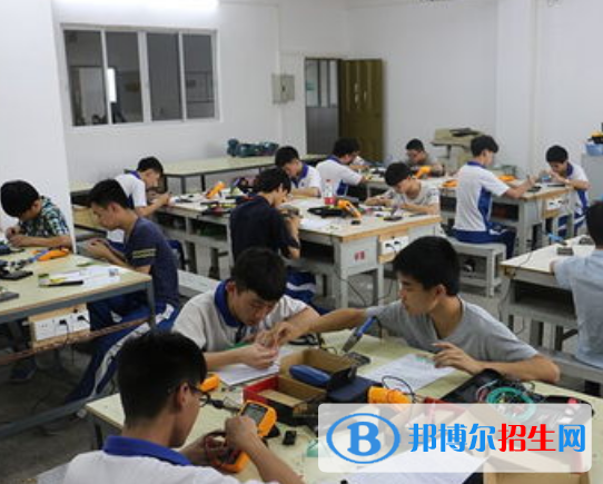筠連縣城南職業(yè)中學(xué)校2022年報名條件、招生要求、招生對象