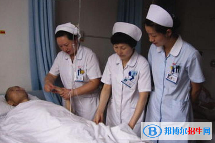 重慶護士學校2022年有哪些專業(yè)