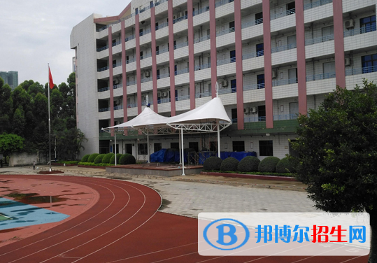 湛江汽車技工學校2022年招生辦聯(lián)系電話