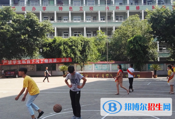 達州經(jīng)濟貿(mào)易學校2022年有哪些專業(yè)