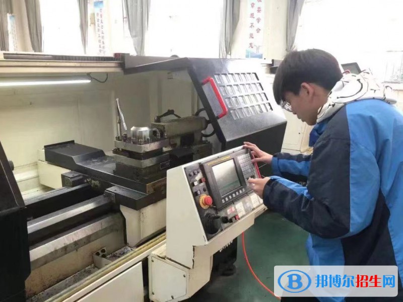 江蘇建湖中等專業(yè)學校2022年有哪些專業(yè)