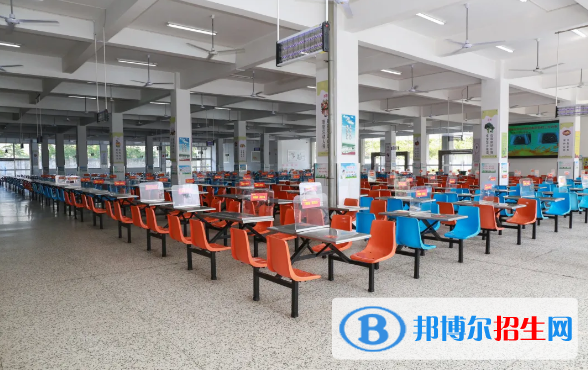 鹽城市經(jīng)貿(mào)高級職業(yè)學校2022年宿舍條件