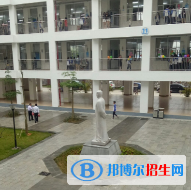 廣東湛江市霞山區(qū)職業(yè)高級中學(xué)2022年招生辦聯(lián)系電話