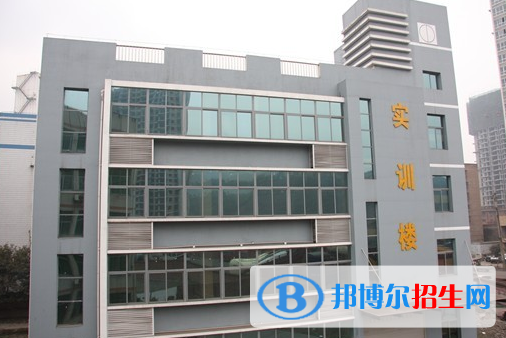 達州財貿(mào)學校2022年學費、收費多少