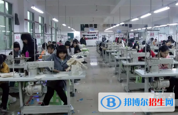 四川省渠縣職業(yè)中專學校2022年招生錄取分數(shù)線