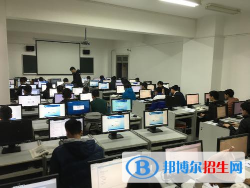 河北2022年計(jì)算機(jī)學(xué)校哪個(gè)專業(yè)比較好