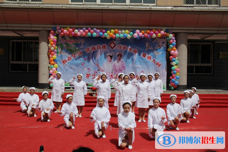 甘南州衛(wèi)生學(xué)校2022年學(xué)費(fèi)、收費(fèi)多少