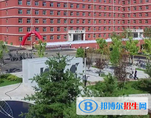 新平縣職業(yè)高級(jí)中學(xué)2022年招生辦聯(lián)系電話