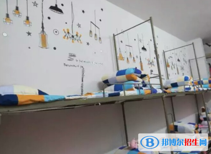 重慶涪陵創(chuàng)新計算機學(xué)校2022年宿舍條件