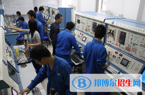 達(dá)州百島湖職業(yè)技術(shù)學(xué)校2022年有哪些專業(yè)