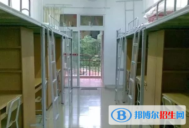 宣漢職業(yè)中專學校2022年宿舍條件