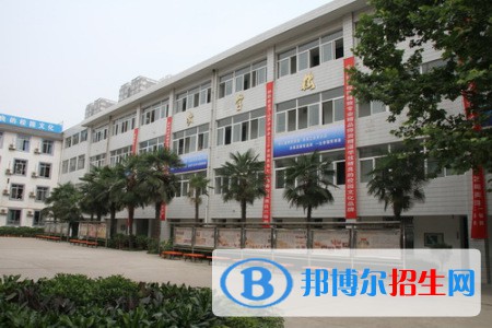 西安市機(jī)電職業(yè)技術(shù)學(xué)校2022年報(bào)名條件、報(bào)名對(duì)象