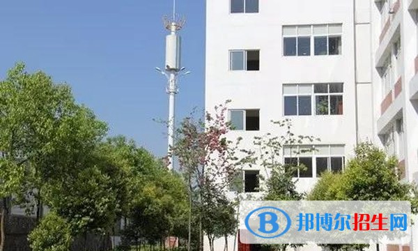 楚雄州體育運(yùn)動(dòng)學(xué)校2022年招生辦聯(lián)系電話
