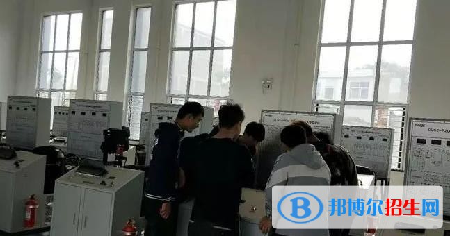 蒙自縣中等農(nóng)業(yè)機(jī)械化技術(shù)學(xué)校2022年有哪些專業(yè)