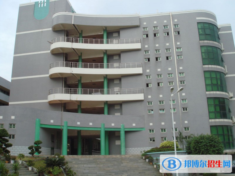 威遠(yuǎn)縣東方職業(yè)技術(shù)學(xué)校2022年學(xué)費(fèi)、收費(fèi)多少 