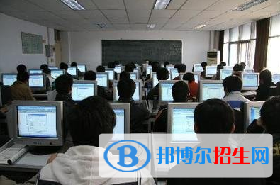河北2022年計(jì)算機(jī)學(xué)校是什么