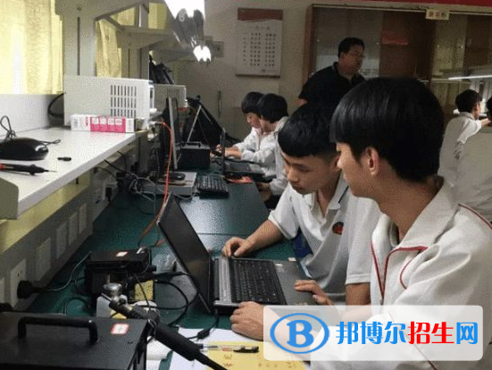 達縣堡子初級中學(xué)2022年有哪些專業(yè)