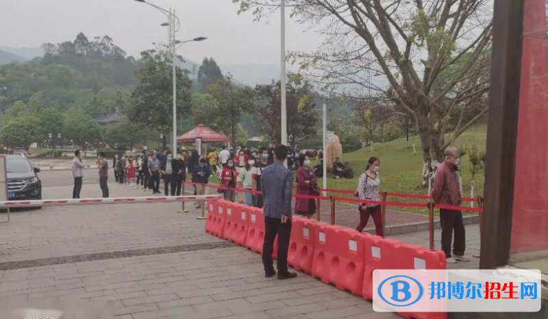 重慶農(nóng)業(yè)機(jī)械化學(xué)校2022年招生辦聯(lián)系電話