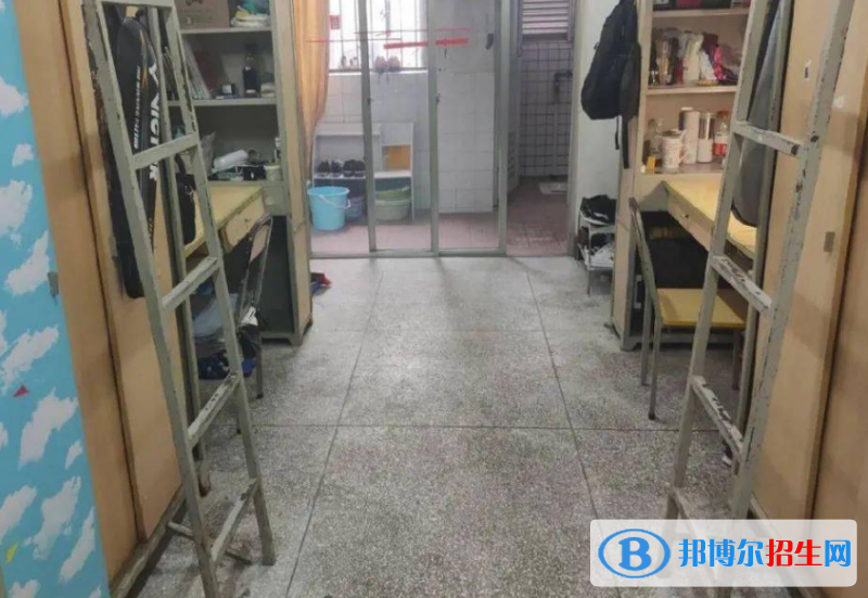 迪慶州民族中等專(zhuān)業(yè)學(xué)校2022年宿舍條件