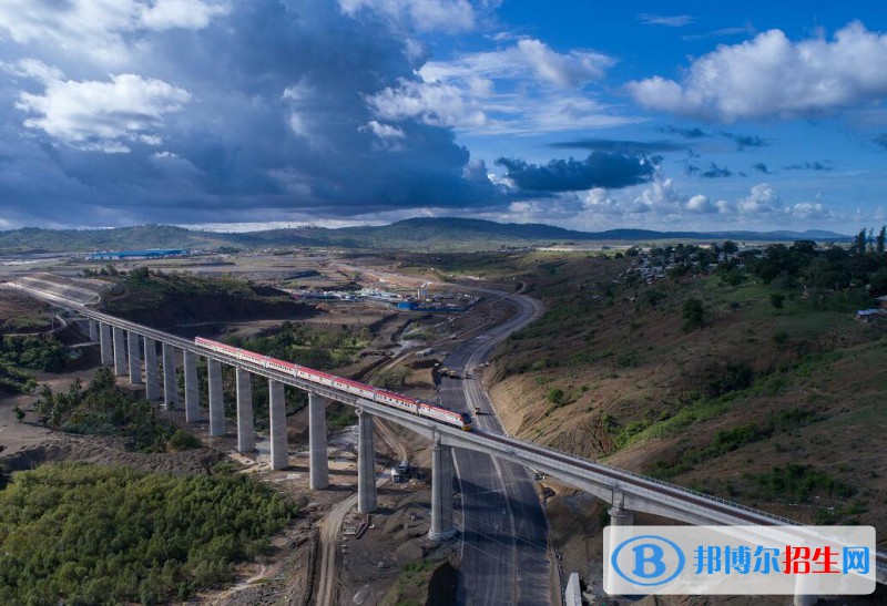 河北2022年鐵路學(xué)校學(xué)什么最好