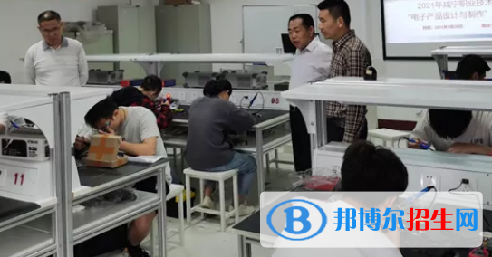 貴陽2022年男生適合學的中專專業(yè)