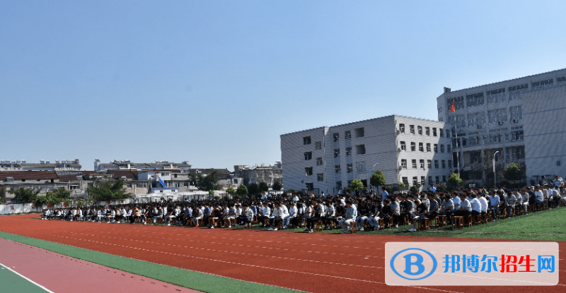 內(nèi)江大千職業(yè)技術(shù)學(xué)校2022年招生辦聯(lián)系電話