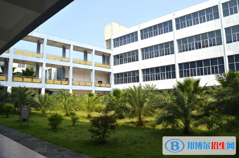 云南省林業(yè)學(xué)校2022年招生簡章