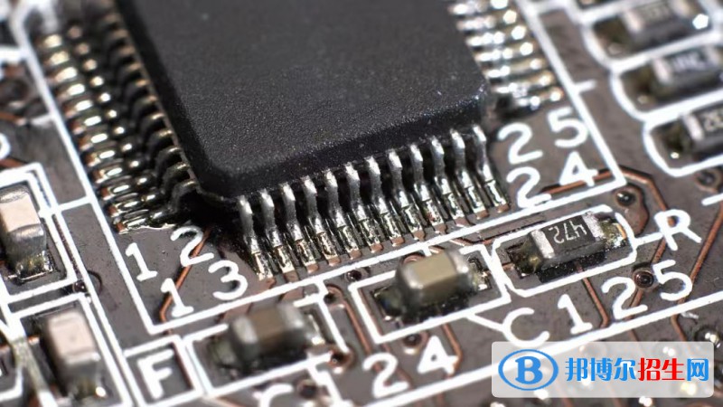 廣東2022奶奶初中生可以學電子商務學校嗎