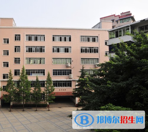 云南昆明工業(yè)學(xué)校2022年招生辦聯(lián)系電話