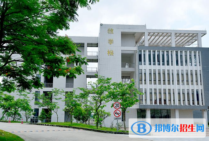 云南省廣播電視學(xué)校2022年報(bào)名條件、招生要求、招生對(duì)象