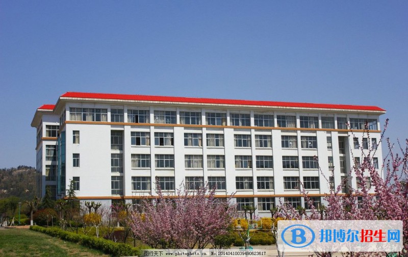 內(nèi)江川威技工學(xué)校2022年學(xué)費、收費多少