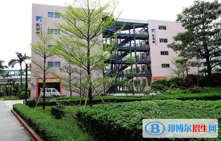 臨滄衛(wèi)生學(xué)校怎么樣好不好
