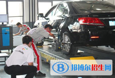 甘肅2022年讀汽修學(xué)校哪個專業(yè)好