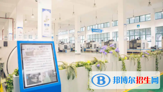 鄞州職業(yè)教育中心學校3