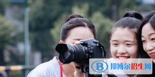 成都現(xiàn)代職業(yè)技術(shù)學(xué)校2022年招生錄取分數(shù)線