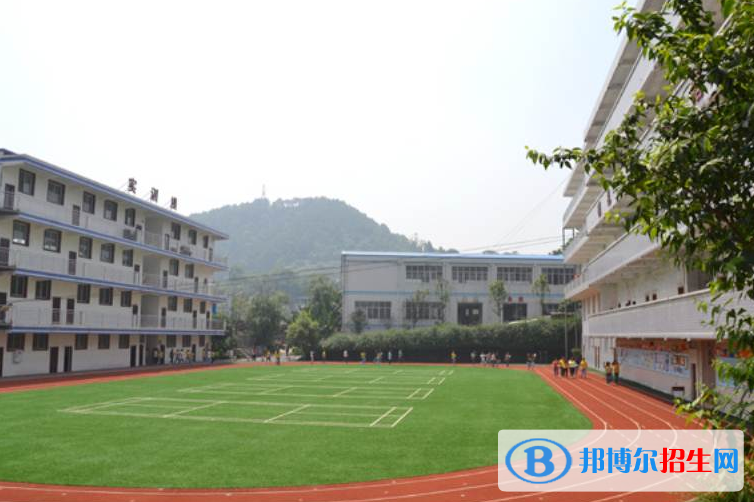 昆明高級技工學校2022年招生辦聯(lián)系電話