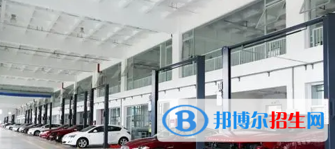 成都2022年女生學汽修學校怎么樣