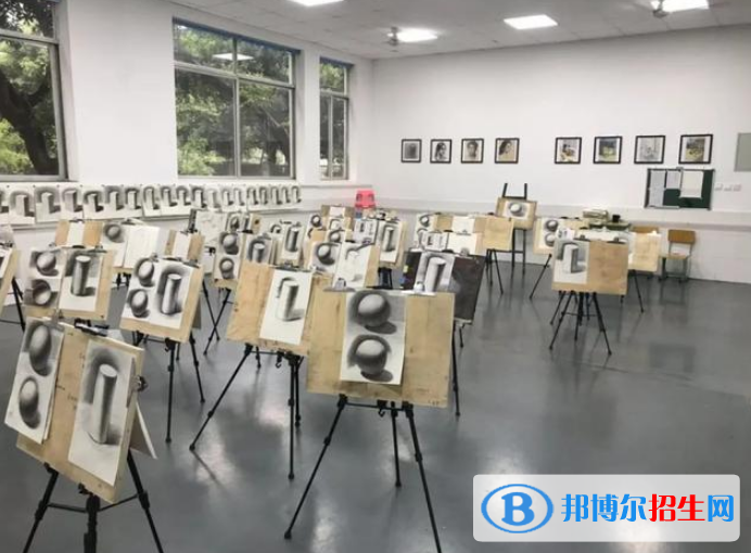 成都2022年初中畢業(yè)可以上什么中專學(xué)校