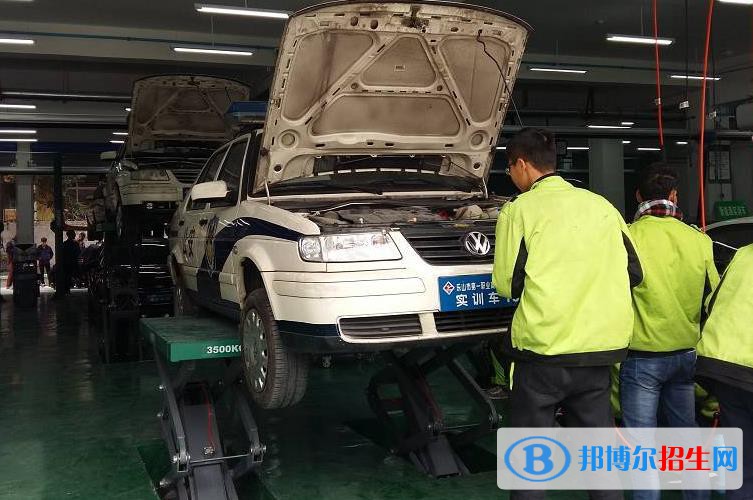 蘭州2022年讀什么汽修學校