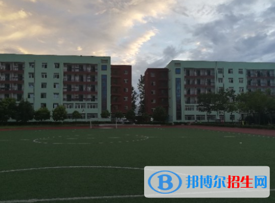 玉溪工業(yè)財(cái)貿(mào)學(xué)校2022年學(xué)費(fèi)、收費(fèi)多少